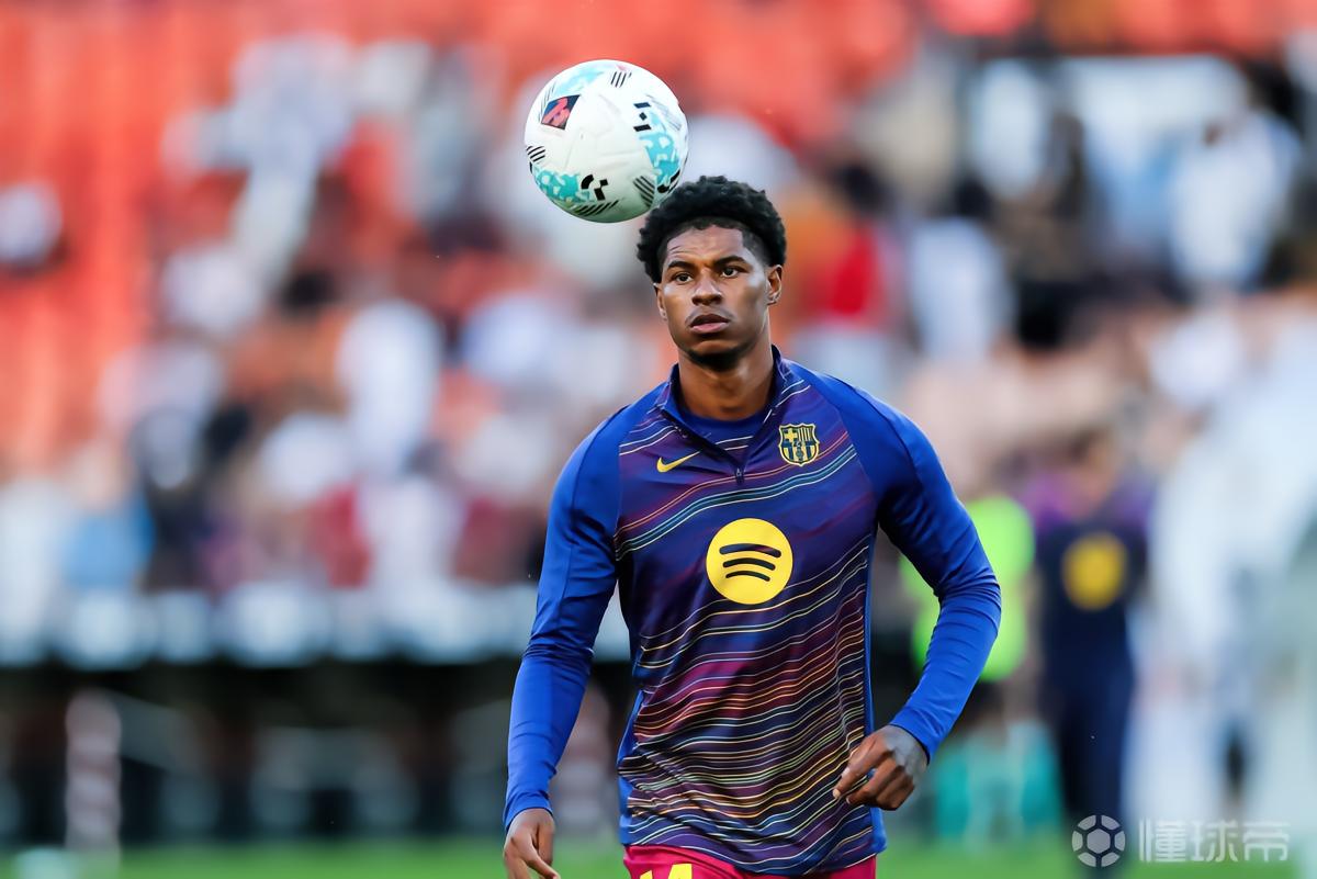 曼晚:曼联一直拒绝和巴萨重新议价拉10,但可能被迫改变态度